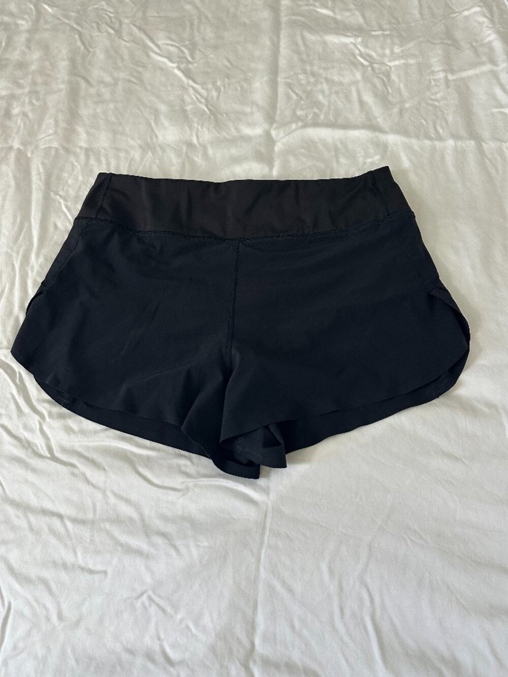 Athleta Black Run With It Shorts - High rise 2.5"